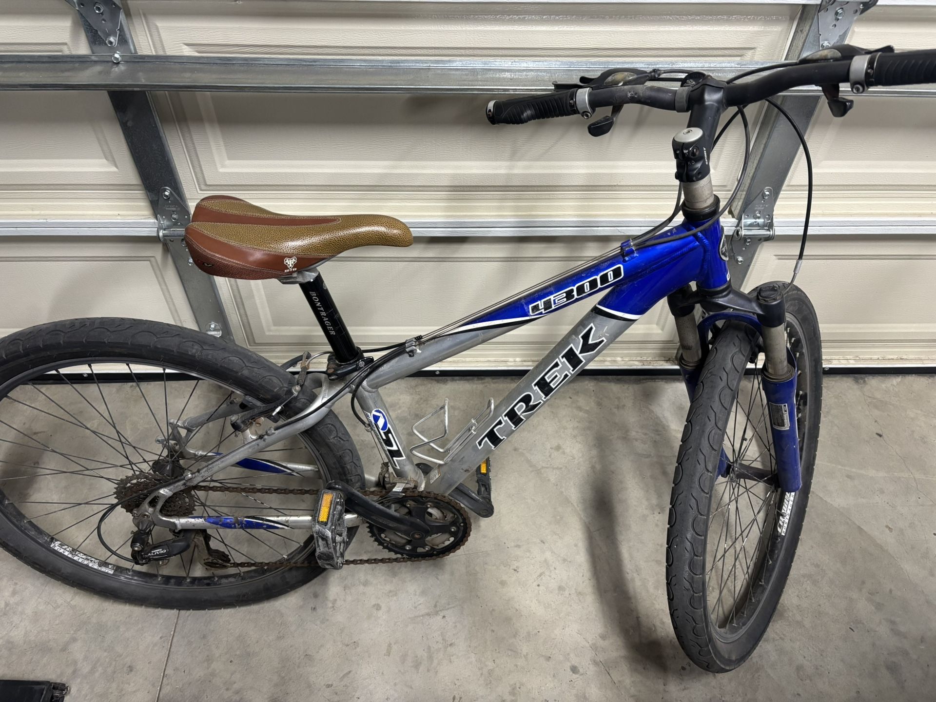 Trek 4300 Mountain Bike