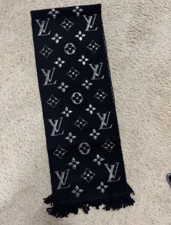 Louis vuitton scarf