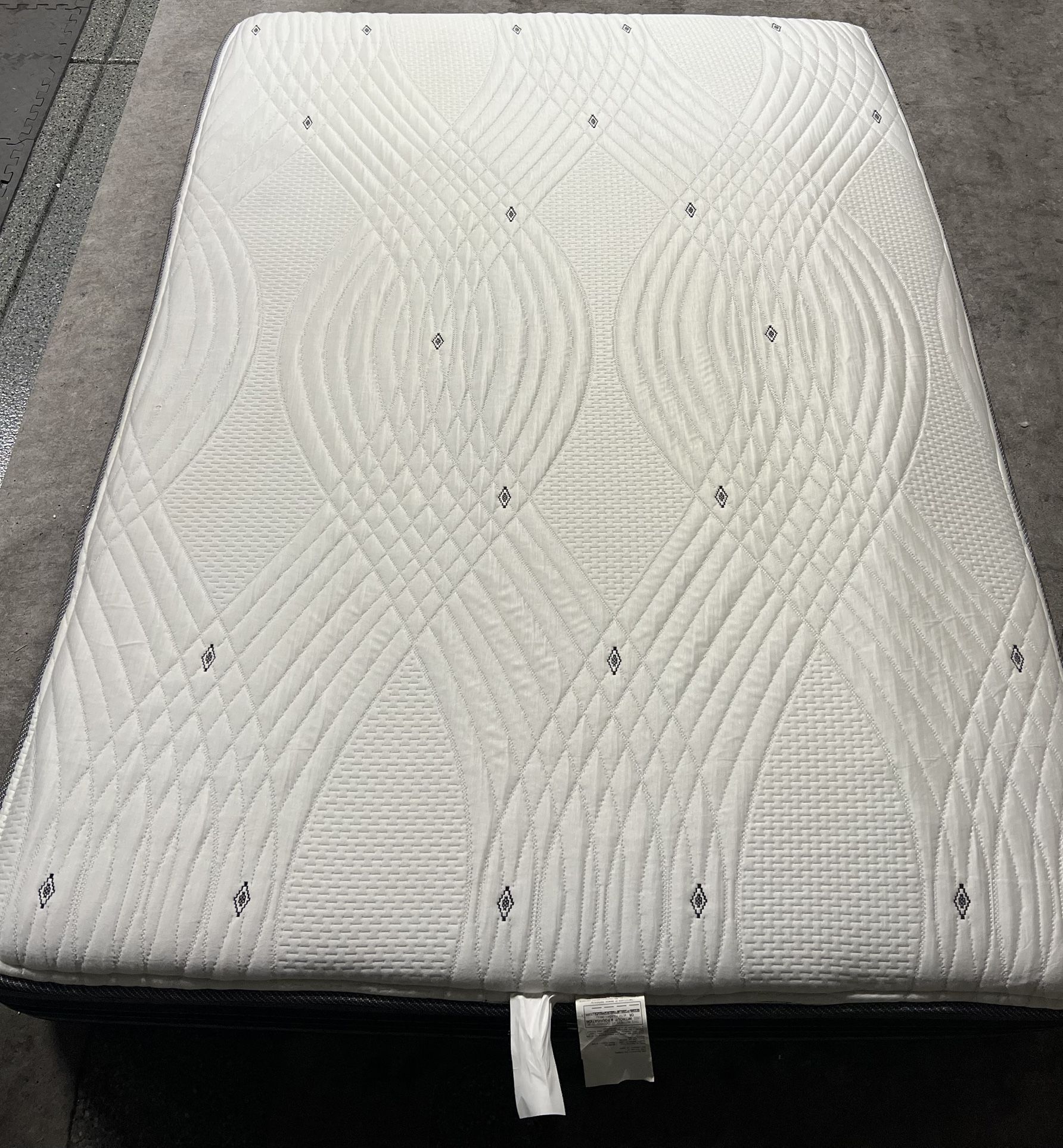 Queen Mattress & Box Spring