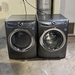 Set Electrolux Deluxe Washer Machine And Gas Dryer Everything Works We Deliver 