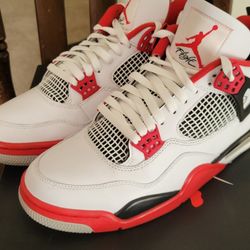 Jordan 4 Fire Red Size 11.5