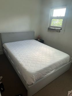 QUEEN BED FRAME