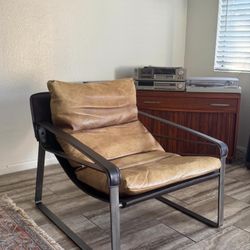 Gorgeous Leather Lounge Chair