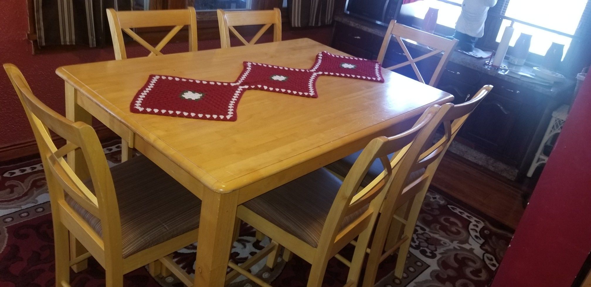 Wooden dining table. 6 person