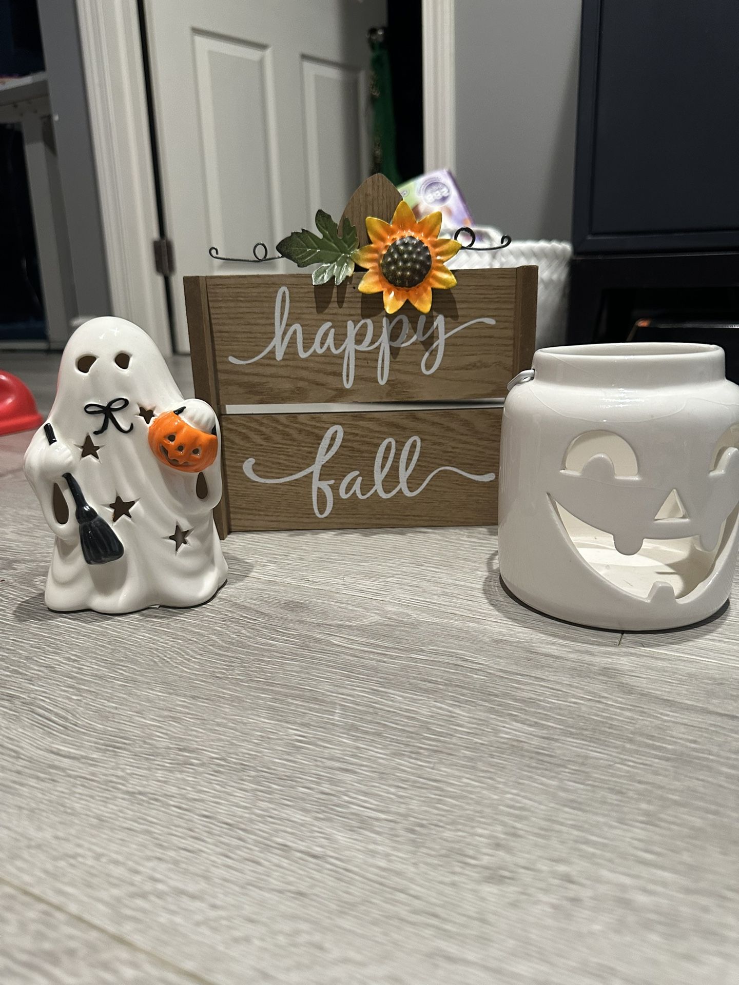 Fall /Halloween Decor