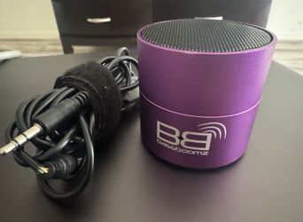BassBoomz BBMZ Portable Bluetooth Speaker with Lithium lon Battery Purple.