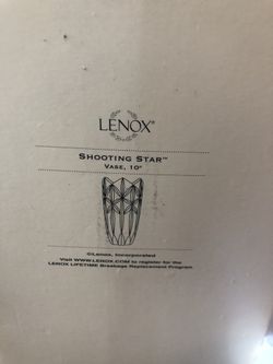 Lenox high quality vase. Brand new