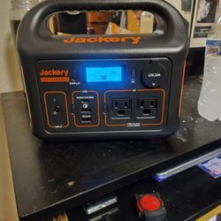 Jackery Explorer 300