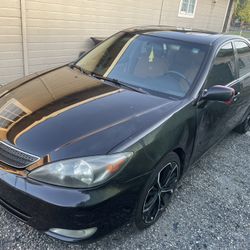 2004 Toyota Camry 