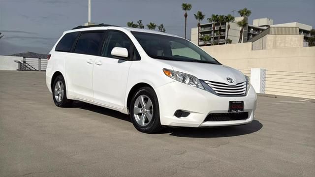 2015 Toyota Sienna