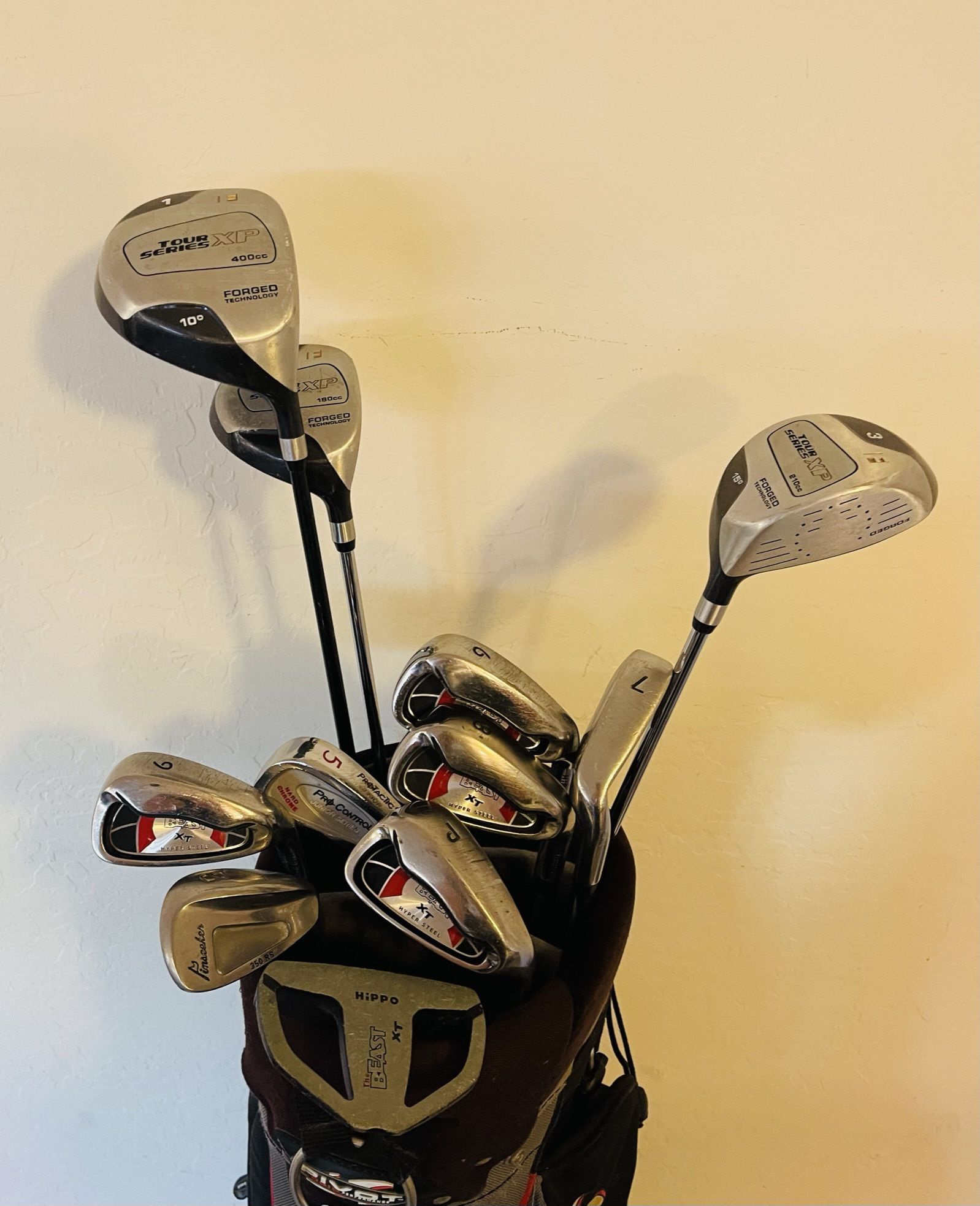 Hippo Golf Clubs & Ogio Golf Bag for Sale in Queen Creek, AZ OfferUp