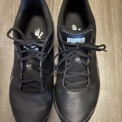 Men’s Puma Black Sneskers  Size 13