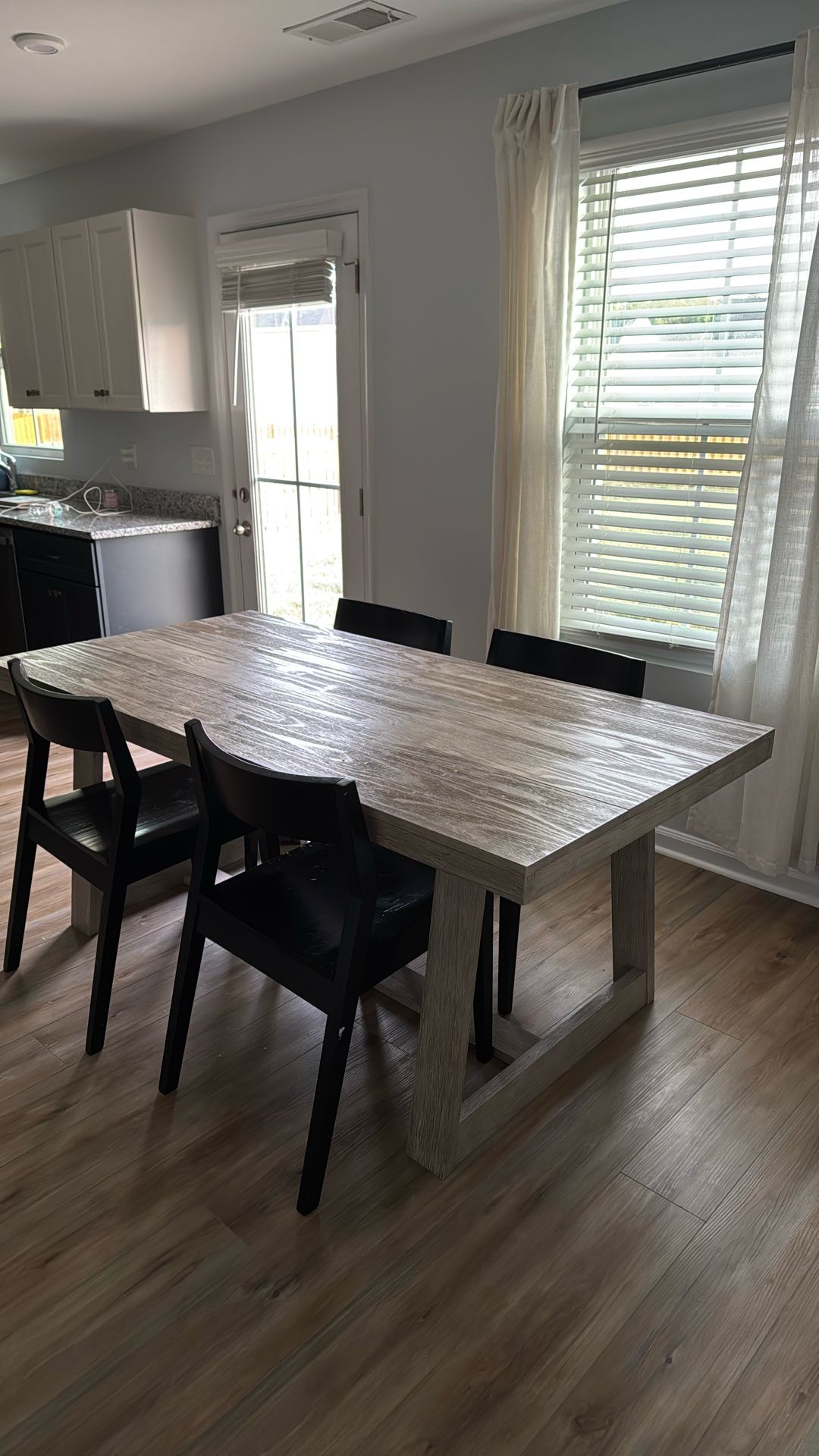 Dining Room Table With Chairs
