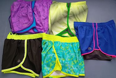5 active shorts size small lot