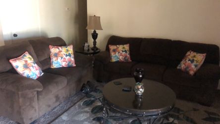 Sofa loveseat 2 end tables 1 center round table