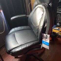 Office Chair Lazboy Brand New