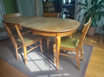 Vintage table and chair set