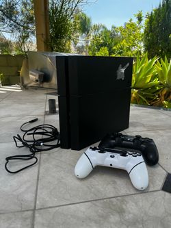 PS4 BUNDLE