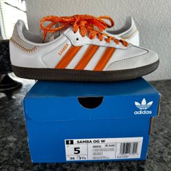 Women Adidas Samba 