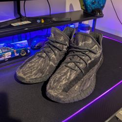 Yeezy 350 v2 mx dark salt