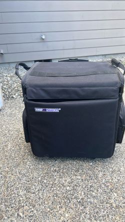 Crop in style P3. Paper organizer