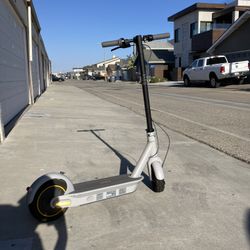 Segway Ninebot Max Scooter