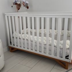 Baby Crib 
