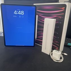 Pad Pro (12.9-inch) (6th generation) 256Gb WiFi w/ Apple Pencil (2nd generation)  $700 OBO