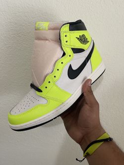 Jordan 1 Volt