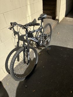 Hyper Aluminum Shimano Bike