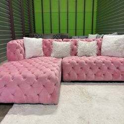 Nice Tufted Sectional Sofa Couch (DELIVERY AVAILABLE)