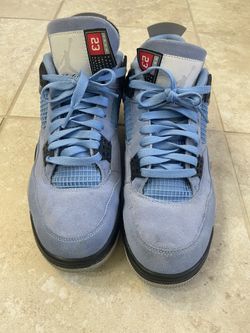 Jordan 4’s UNC Blue Size 9.5