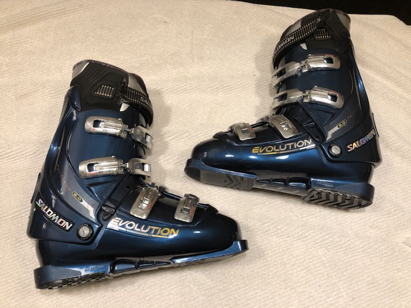 Grammatica Gezicht omhoog Centimeter Salomon Evolution 8.0 Ski boots size 28.5 for Sale in Highland Park, IL -  OfferUp