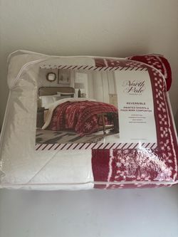 Comforter bed, full and queen fits
