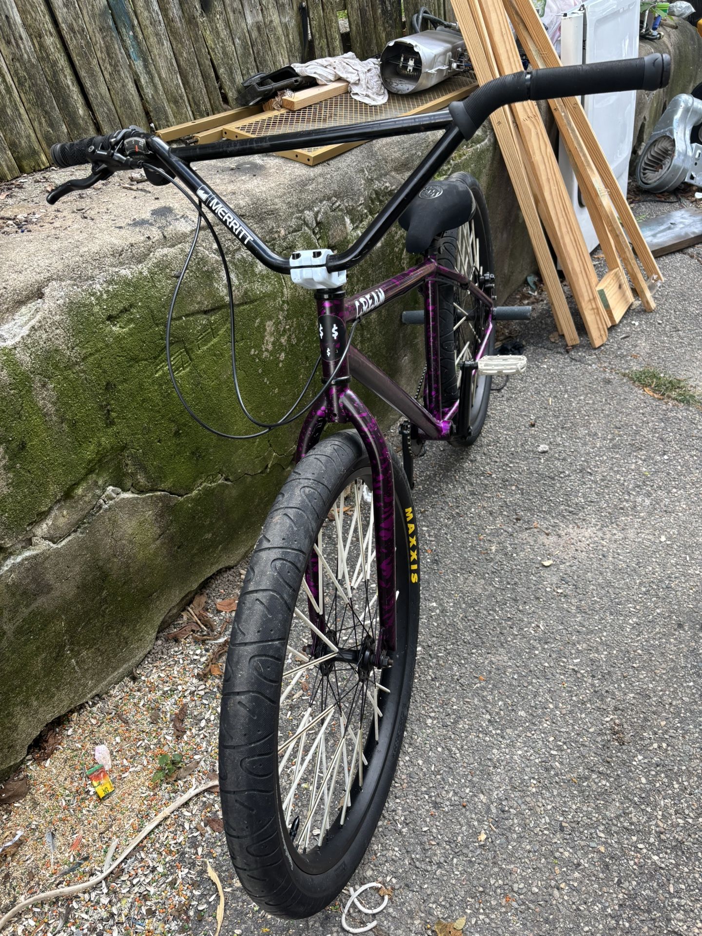 Cream Bomma 27.5