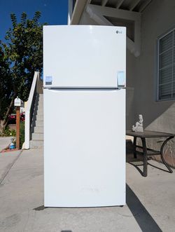 Refrigerator LG