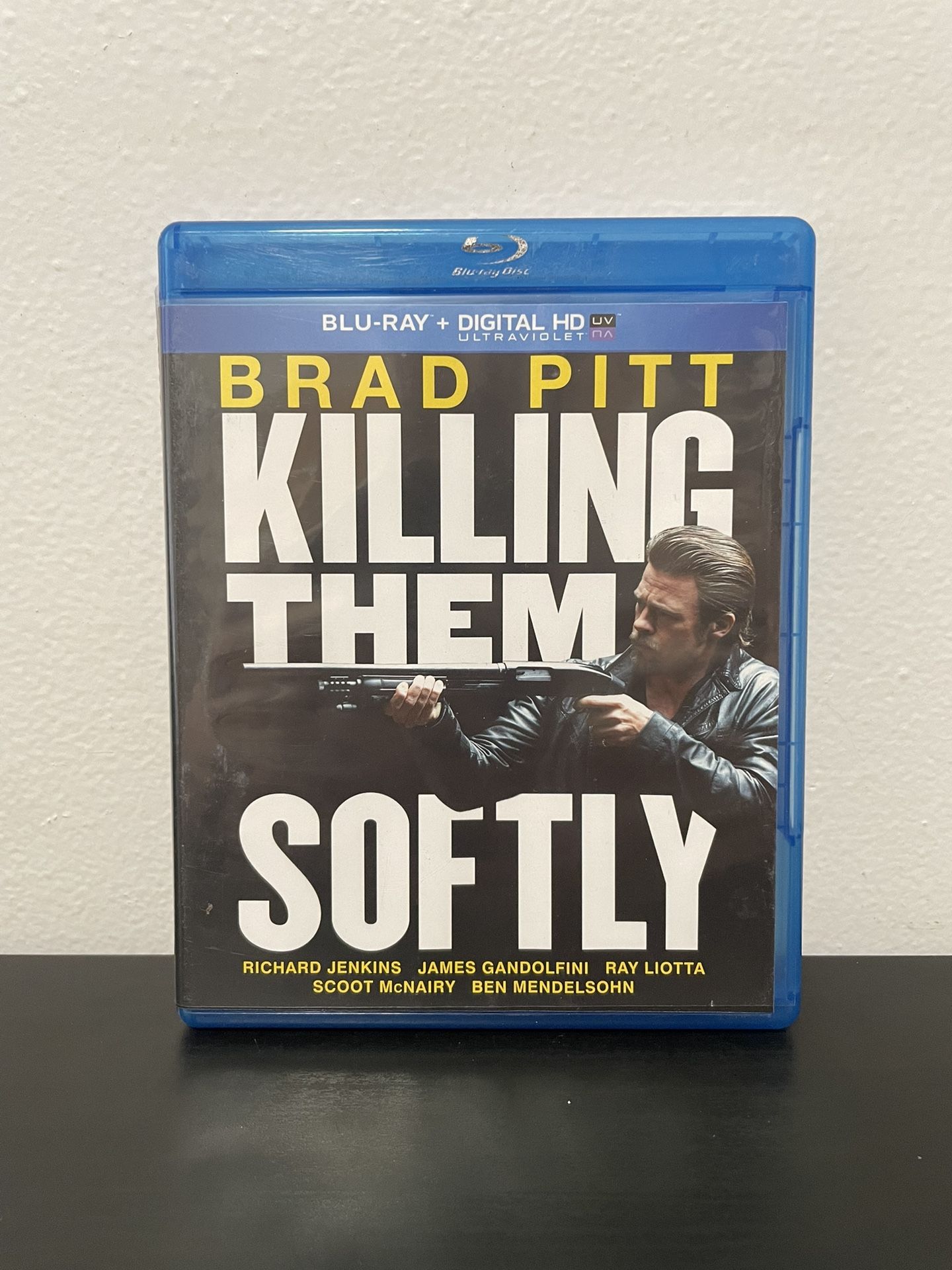 Killing Them Softly Blu-Ray Movie Brad Pitt James Gandolfini Mob Gangster 2013