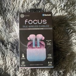 Bluetooth wireless earbuds with charging case