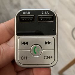 Wireless Bluetooth Car Kit Handsfree Talk MP3 player fm transmitter dual car charger