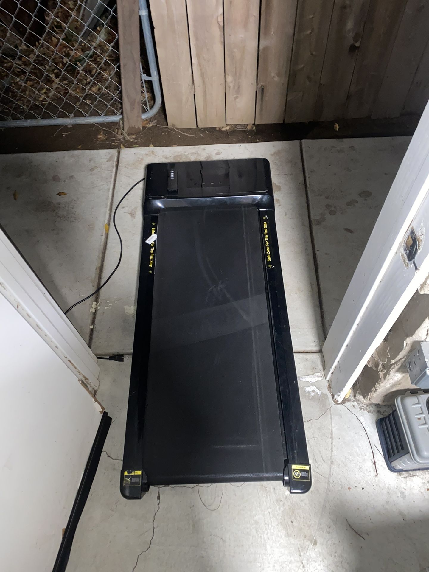 Walking treadmill
