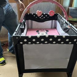Minnie Mouse Playpen