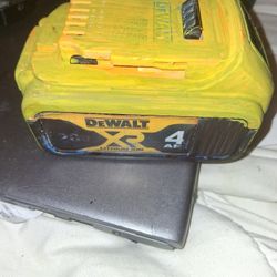 4 Smp Dewalt Battery 