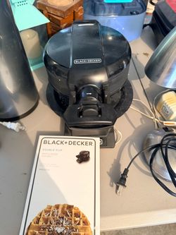 BLACK+DECKER Double Flip Waffle Maker – $25