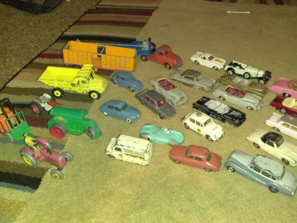 Dinky Toy Truck collection (collectable)