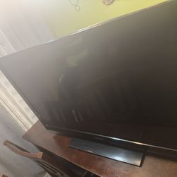 Samsung TV 35 Inches Smart TV