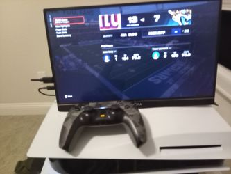 PS5 And Portable Screen + Camo Controller 