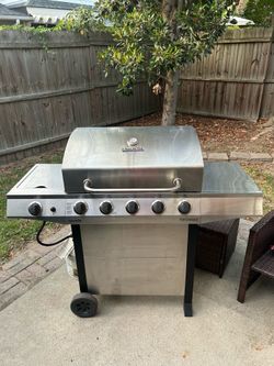 Charbroil Performance 5 burner gas grill