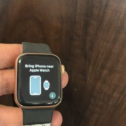 Apple Watch Series 4 Cellular! Like New! 