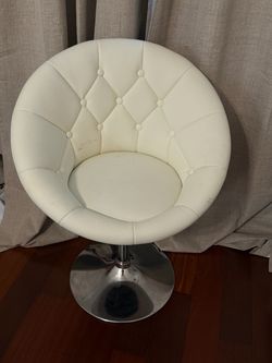 White Tufted Swivel Accent Chair