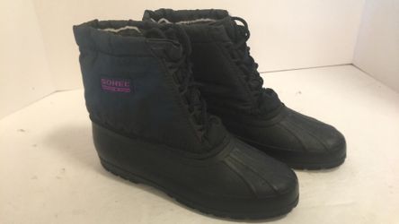 Sorel Kaufman Ankle High All Weather Boots Women’s size 8 Black Ankle Lace Up Boots. 